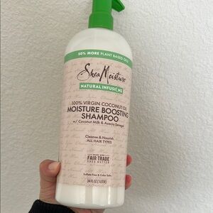 Shea Moisture Green and White Moisture Boosting Shampoo